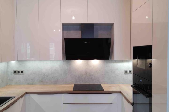 Kitchen unit / Acrylic white gloss / Halifax Tobacco Oak | Modern Style / Bratislava